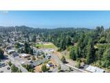 790 Commercial Ave - Photo 10
