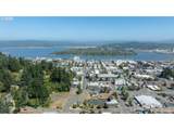 790 Commercial Ave - Photo 11