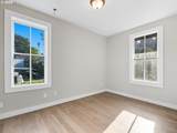 686 29TH St - Photo 30