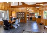 1080 Hope Ave - Photo 14