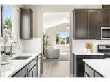 405 Berry St - Photo 15