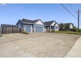 405 Berry St - Photo 2