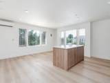 2050 Killingsworth St - Photo 11