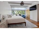 323 13TH Ave - Photo 18