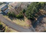 212 Chief Albert Dr - Photo 9