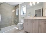 15145 Burnside St - Photo 18