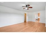 8067 Pokorny Rd - Photo 9