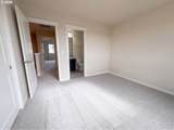 28428 Villebois Dr - Photo 18
