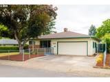 425 Maple St - Photo 1