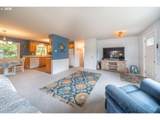 5540 Palisades Dr - Photo 6