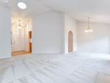 518 Willamette Ct - Photo 4