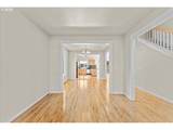 1572 Marten Ave - Photo 7
