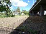 1370 Leslie St - Photo 6