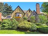 2210 31ST Ave - Photo 2