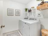 242 28TH St - Photo 25