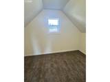 584 Baxter St - Photo 28