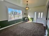 584 Baxter St - Photo 7