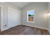 333 Oar Ave - Photo 18