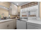 3034 Holladay Dr - Photo 18