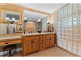 3034 Holladay Dr - Photo 25