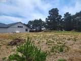 845 Rogers Pl - Photo 4