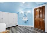 2826 Columbus Ave - Photo 32