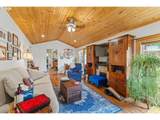 131 Bender St - Photo 10