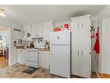 131 Bender St - Photo 15