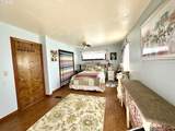925 East St - Photo 20