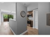 701 Columbia St - Photo 3