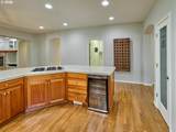 693 Fairwood Cres - Photo 10