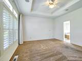693 Fairwood Cres - Photo 17