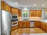 693 Fairwood Cres - Photo 8