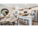 105 Greencrest St - Photo 11