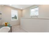 105 Greencrest St - Photo 18