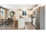 105 Greencrest St - Photo 8