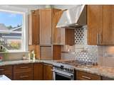 1611 Ash St - Photo 6