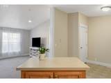 1015 Oak St - Photo 12