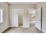1015 Oak St - Photo 26