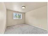 25335 Trinity St - Photo 19