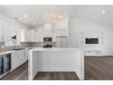 912 Lane Ave - Photo 5