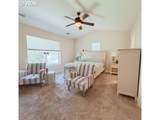 9813 32ND Ave - Photo 23