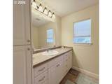 9813 32ND Ave - Photo 25