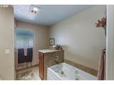 1037 10TH St - Photo 18
