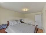 1037 10TH St - Photo 22