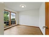 2730 Roberts Ave - Photo 45