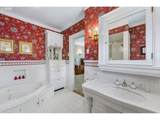 3574 Burnside St - Photo 34