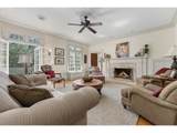 3574 Burnside St - Photo 4