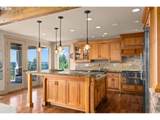 9734 Skyline Heights Dr - Photo 17