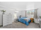 210 7TH St - Photo 17